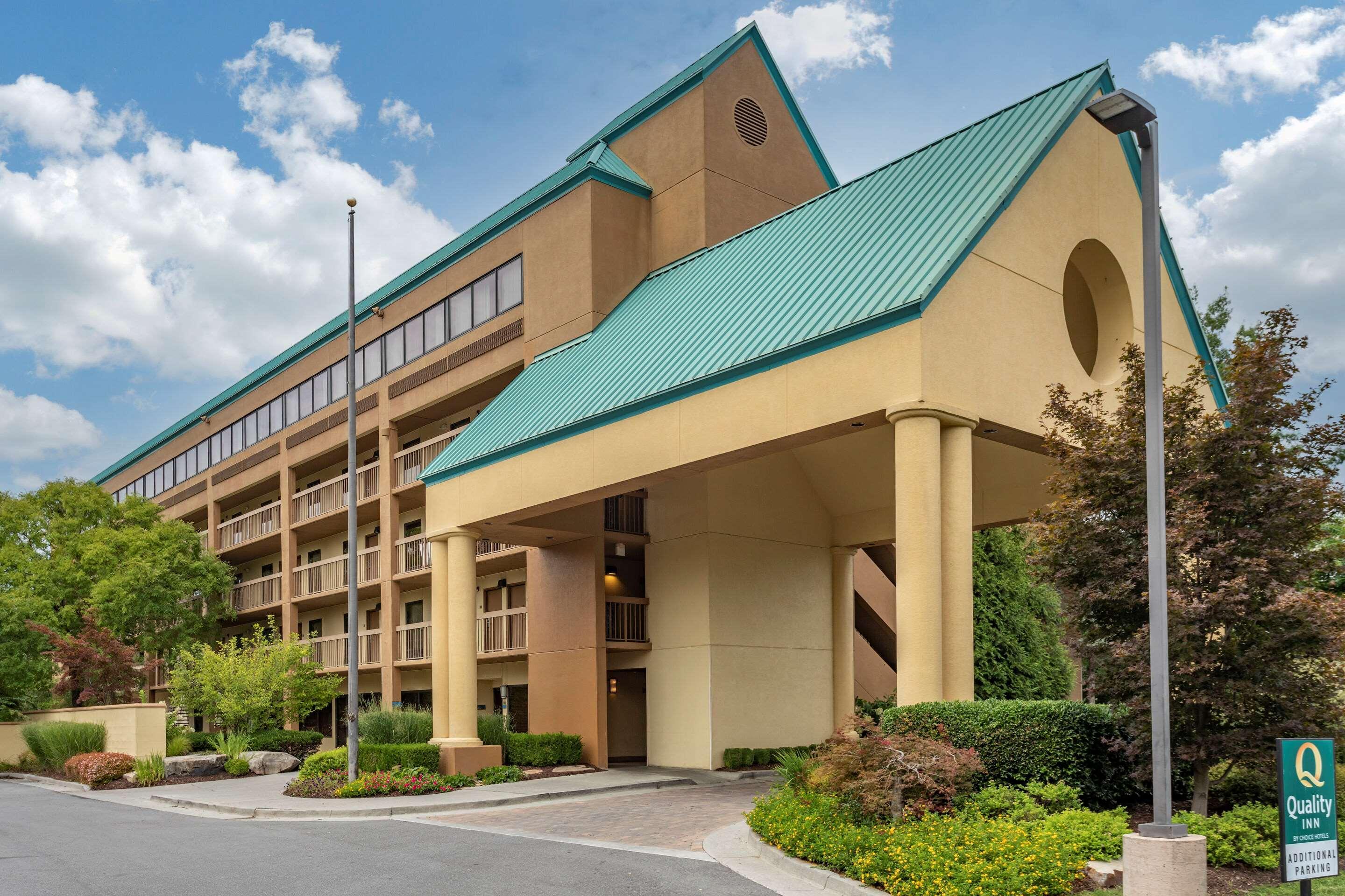 Quality Inn Near The Island Pigeon Forge Buitenkant foto