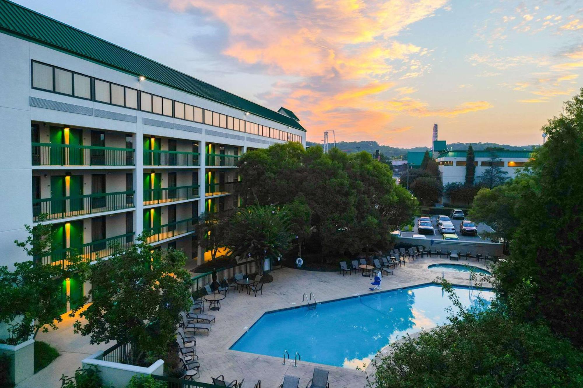 Quality Inn Near The Island Pigeon Forge Buitenkant foto