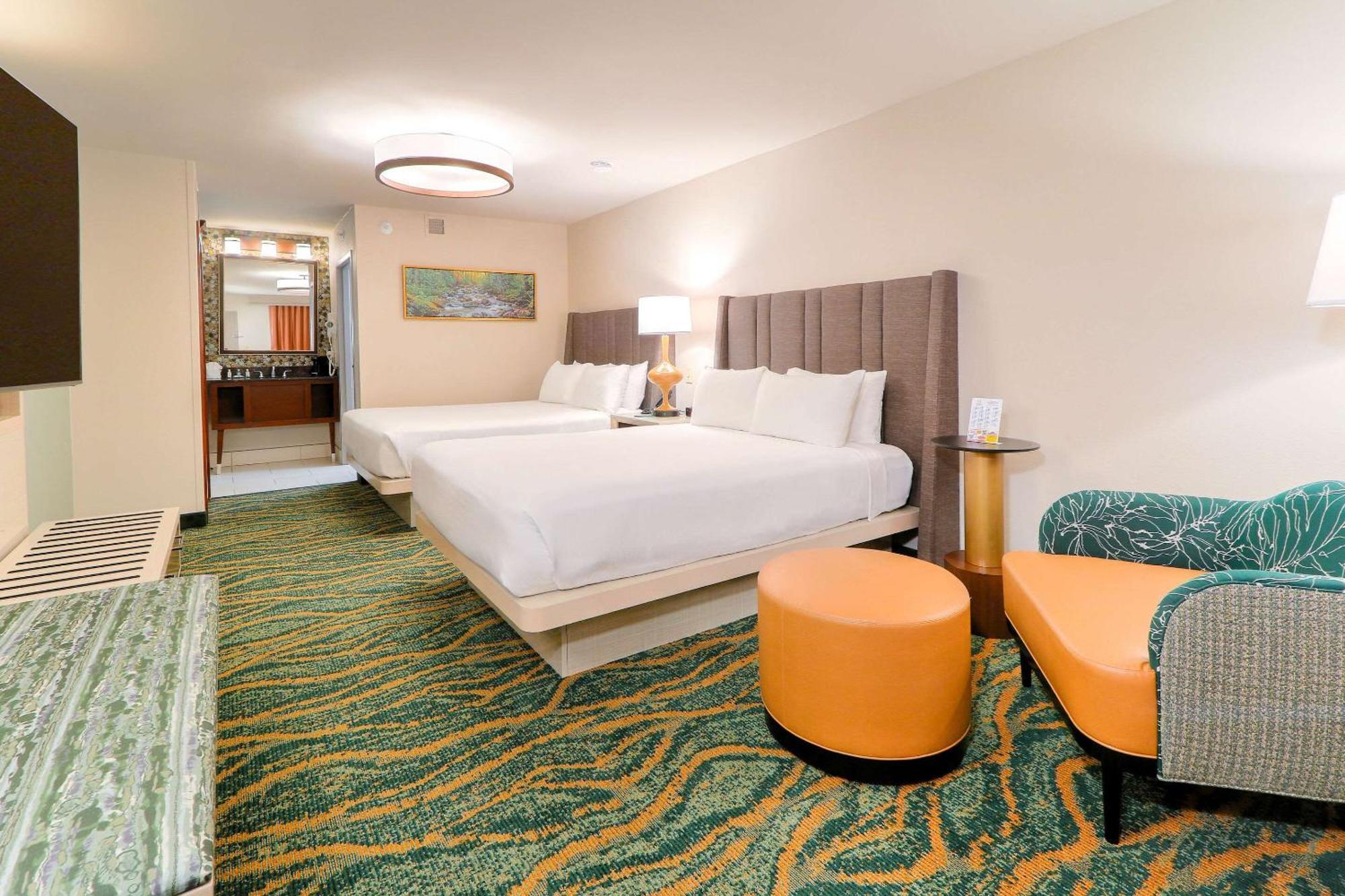 Quality Inn Near The Island Pigeon Forge Buitenkant foto