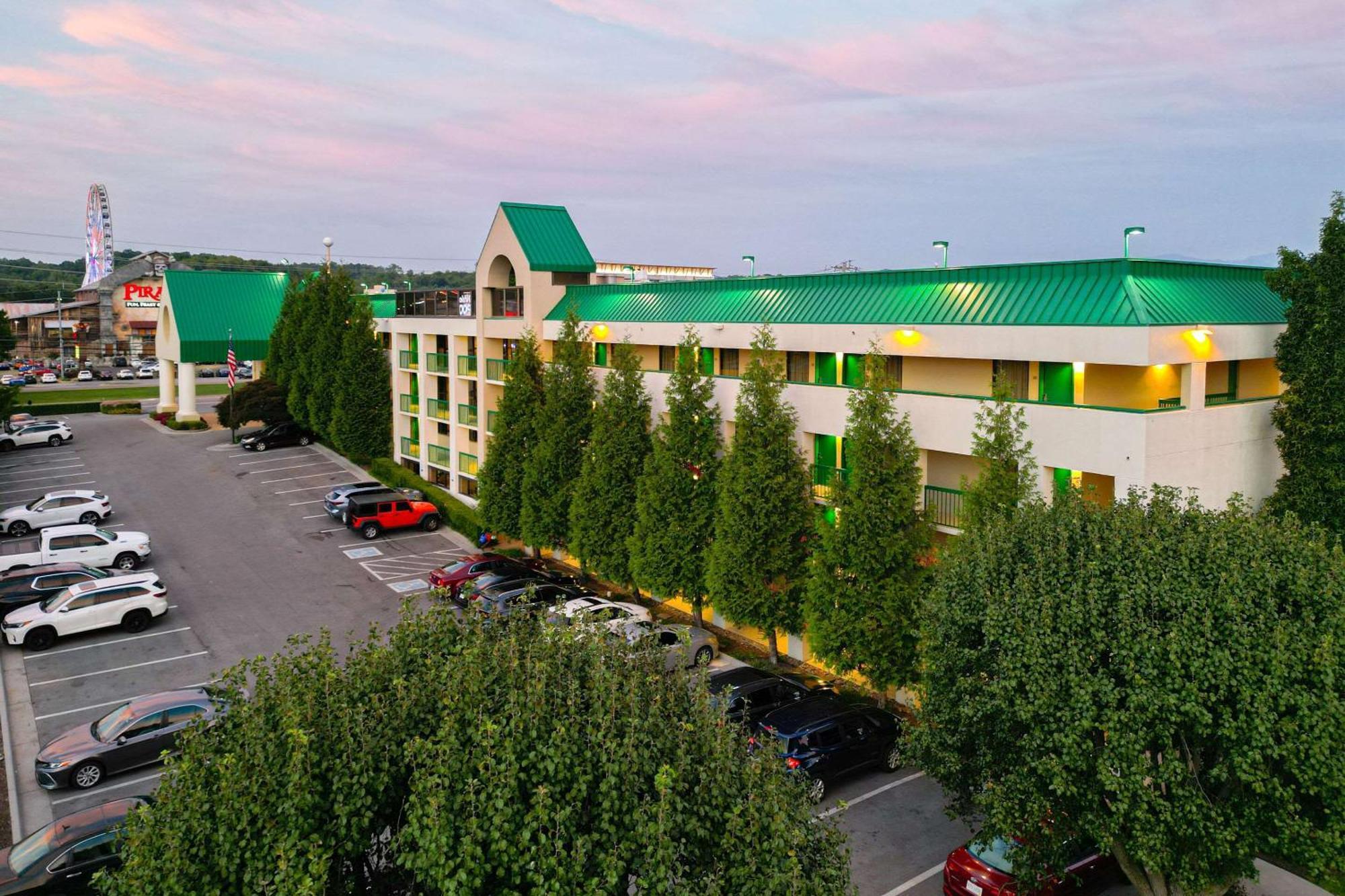 Quality Inn Near The Island Pigeon Forge Buitenkant foto
