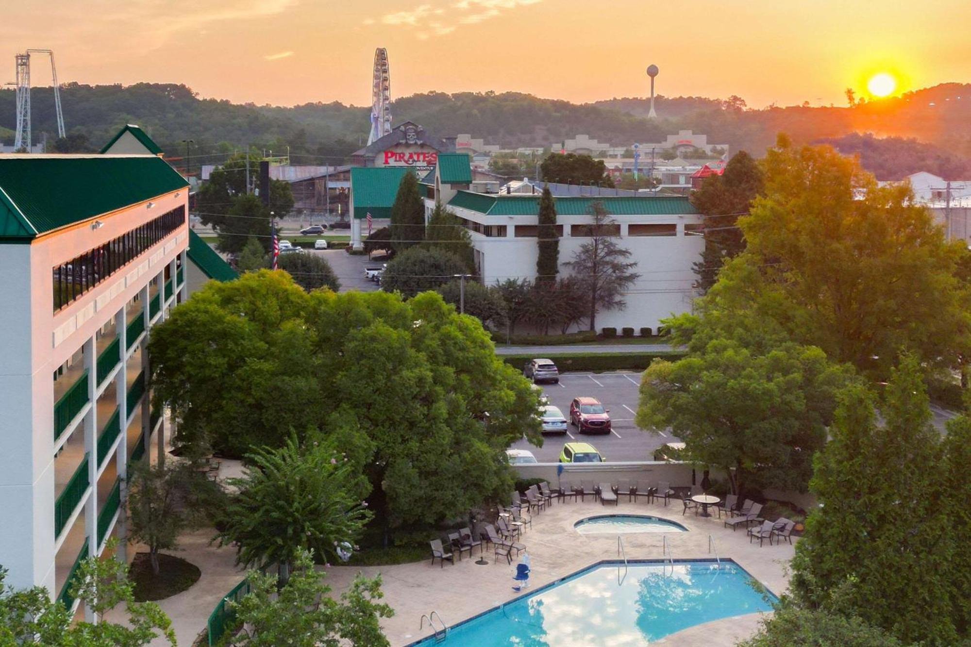 Quality Inn Near The Island Pigeon Forge Buitenkant foto